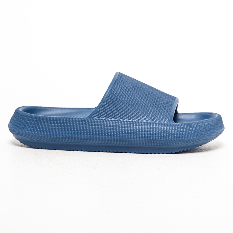 Rantatohveli "Chunky Slipper" Rantatohveli "Chunky Slipper"